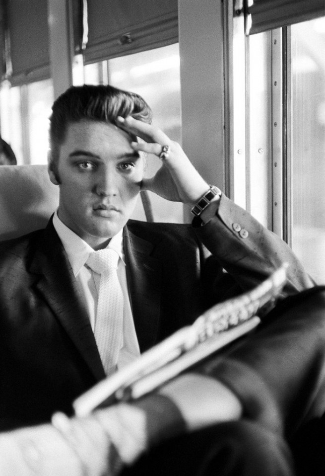 На път за вкъщи. Елвис във влака между Чатануга и Мемфис. 4 юли 1956г.