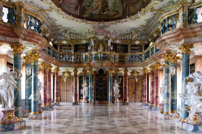 Библиотеката на абатство Виблинген, Германия
