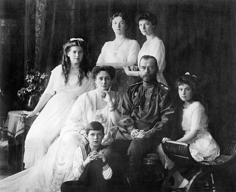 Защо роднините се отказали от император Николай ІІ?