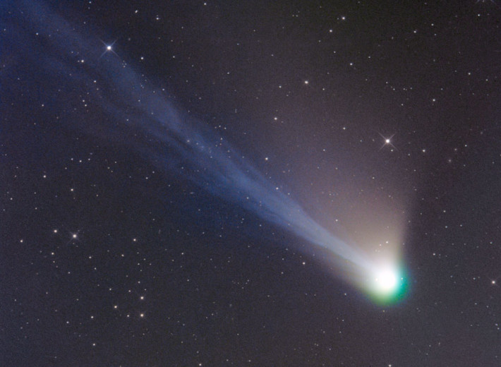 Опашката на кометата всъщност не е опашка