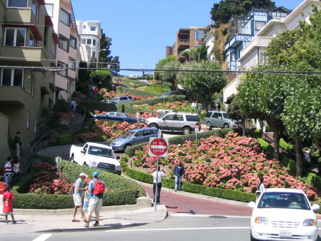 Най-кривата улица в САЩ – ул. Ломбард, Сан Франциско