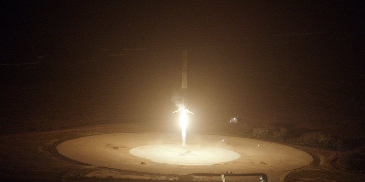 Историческо кацане - Falcon 9 се приземи успешно
