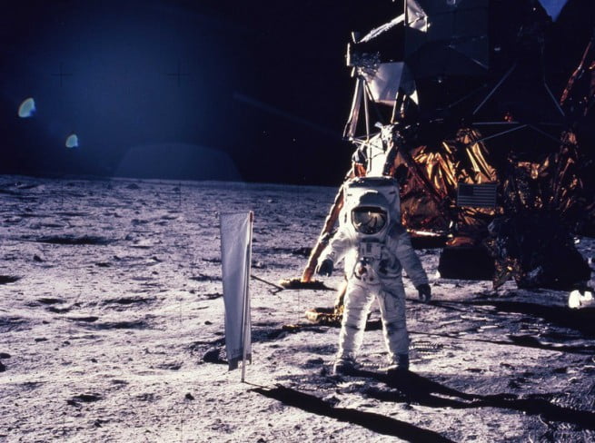 Аполо 11, кацане на Луната (1969г.)
