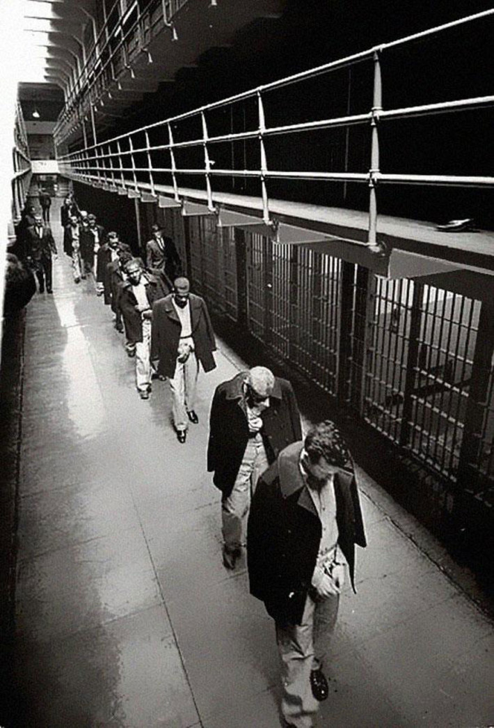 Последните затворници от Алкатраз го напускат, 1963г