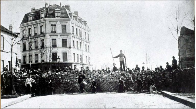 На 18 март 1871г. Париж въстава срещу френското правителство