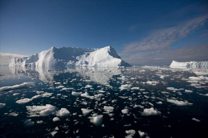 Ледовете на Арктическия океан са се стопили с 65%