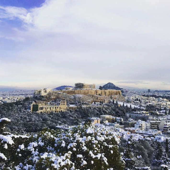 snow-covered-acropolis-greece-4